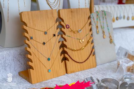 Imagen 090 Textil-bisuteria-12