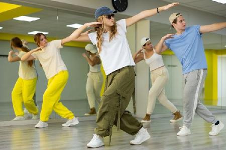 Imagen El arte que esconde tu cuerpo: taller de hip-hop y salsa